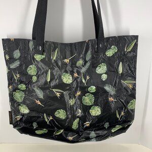 New Lo & Sons-Del Mar Packable Tote